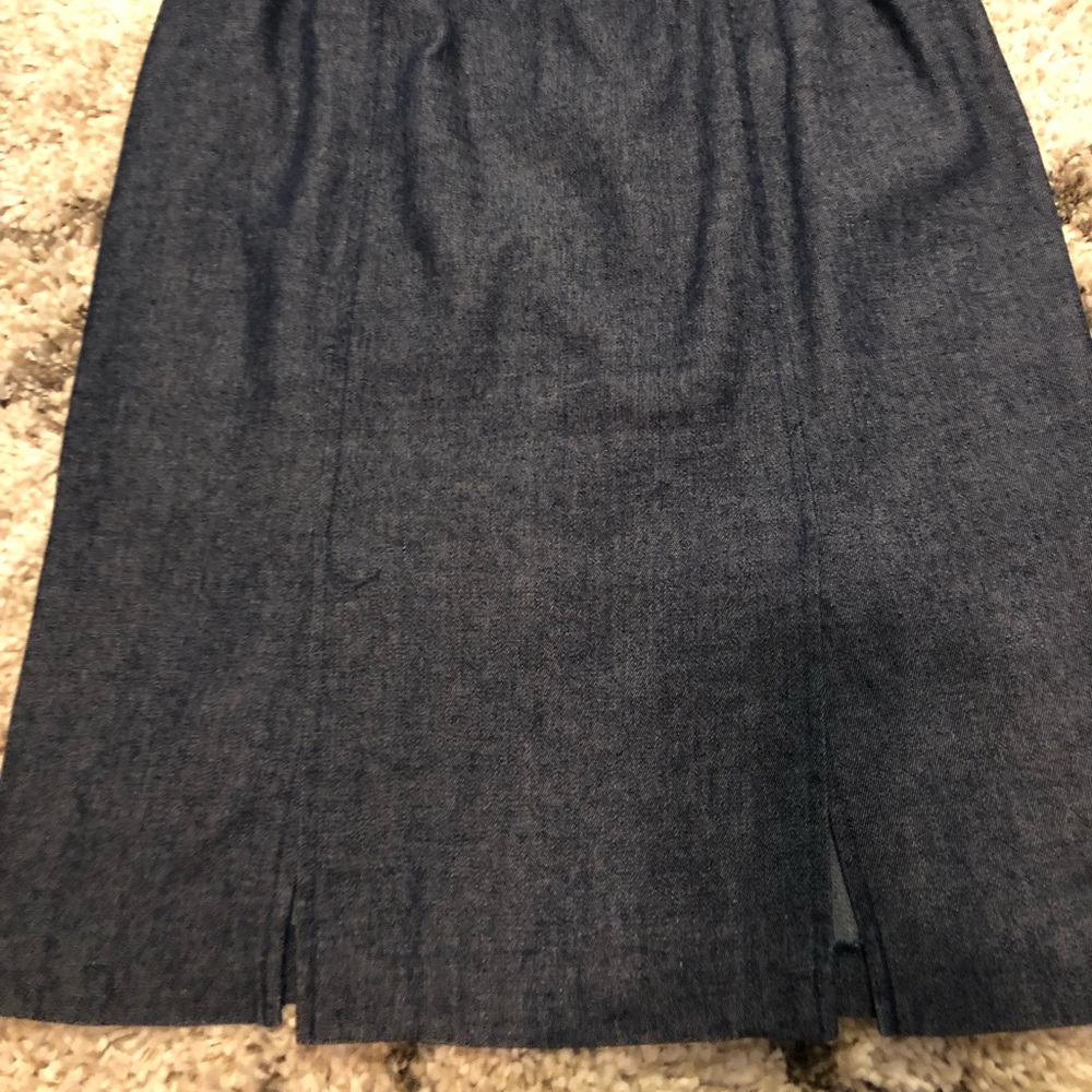 Jean color skirt